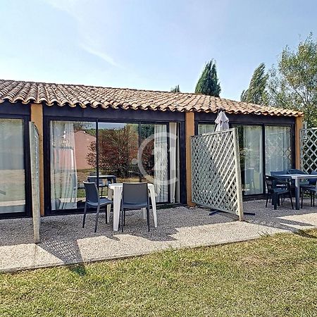 Appartement Residence De Vacances Les Hameaux De Camargue Arles Bagian luar foto